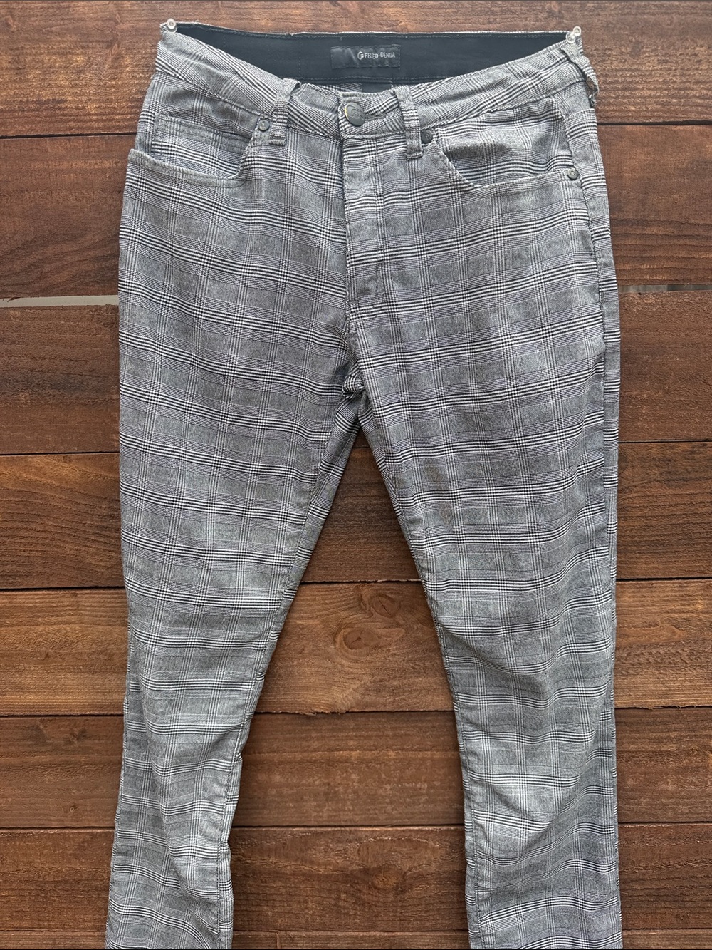Men's Slim Glen Plaid Chinos in Grey - fried denim